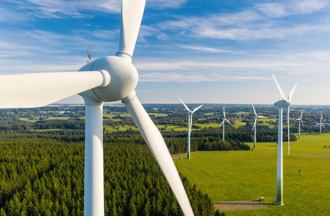 Manejo eficiente del inventario para granjas de energia eólicas en Brasil
